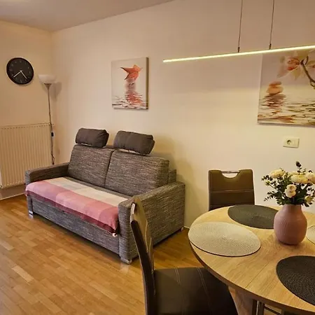 Family Lea-sleeps 4, Free Parking * Λιουμπλιάνα