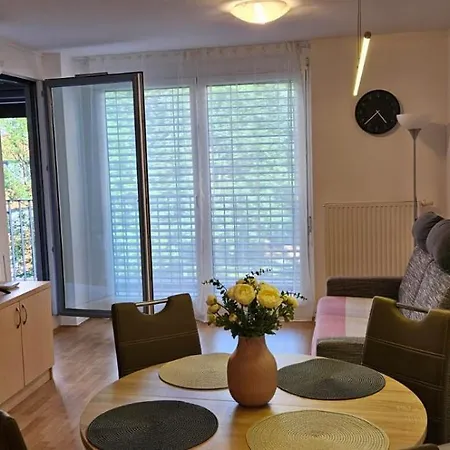 Διαμέρισμα Family Lea-sleeps 4, Free Parking *